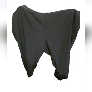 Black Capri Pants